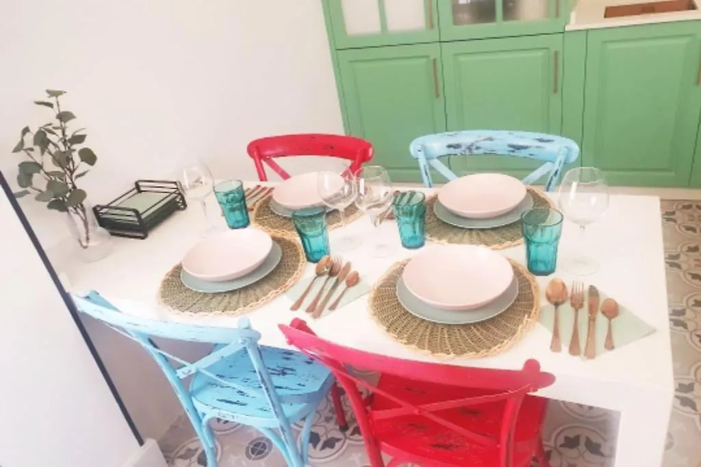 Apartamento Jema El Bajondillo توريمولينوس 0*,